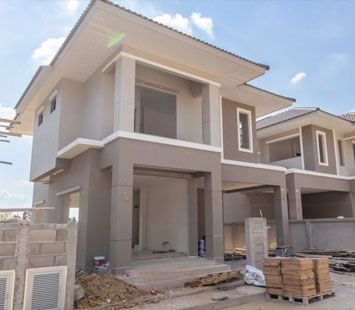 Construcción de casas modernas en etapa de obra gris en México