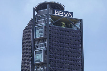 Vista de la parte superior de la Torre BBVA