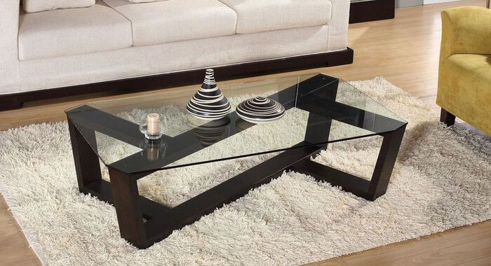 Mesa de centro en herrería con giro y base amplia