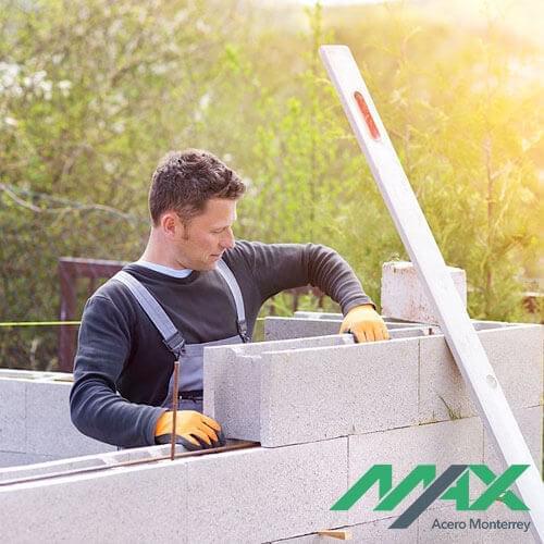 Construcción de muro de carga