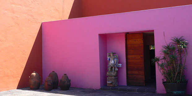 Entrada a la casa de Luis Barragán