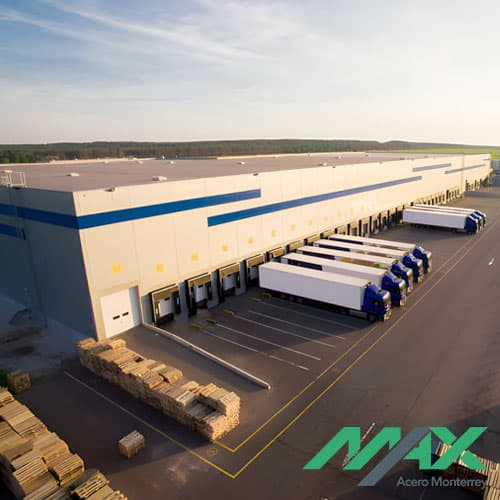 Vista aérea al exterior de una nave industrial