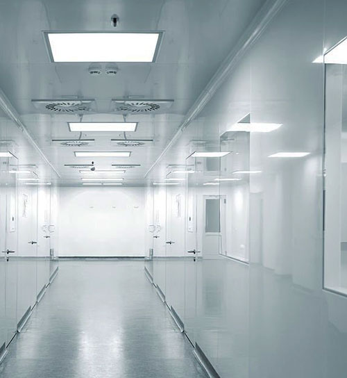 Pasillo de laboratorio recubierto con Glasliner