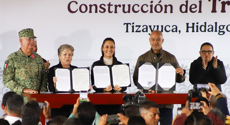 Ceremonia del inicio de trabajos para la construcción del Tren México-Pachuca