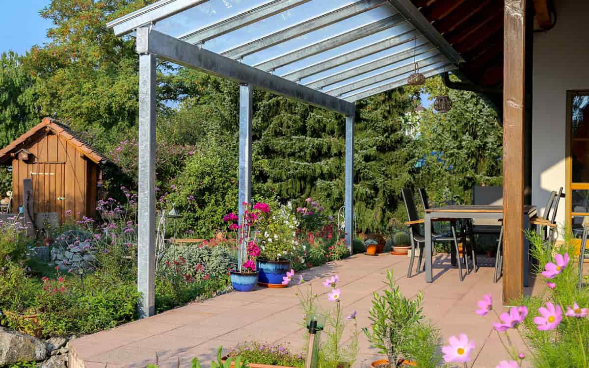 Techos para terrazas de vidrio: diseño moderno que aprovecha la luz natural