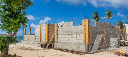 Armado de cimbra para castillos en construcción