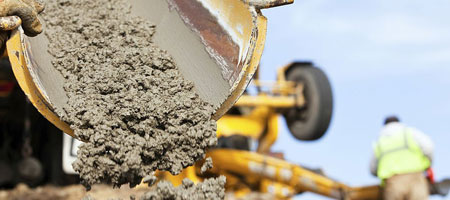 Vertido de mezcla de concreto