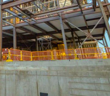 Cimbra de concreto armado construida sobre una cimbra de Loscaero