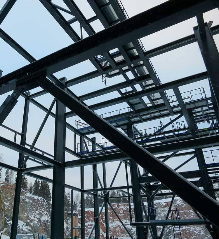 Estructura formada por vigas de acero estructural